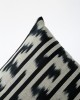 Διακοσμητική Μαξιλαροθήκη Αργαλειού Boho Ikat 35x60cm Μαύρο