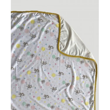 Βρεφική Βαμβακερή Κουβέρτα Λίκνου με Λαγουδάκια & Αρκουδάκια Baby Hug 90x70cm.  Λίκνου (90x70cm) Άσπρο