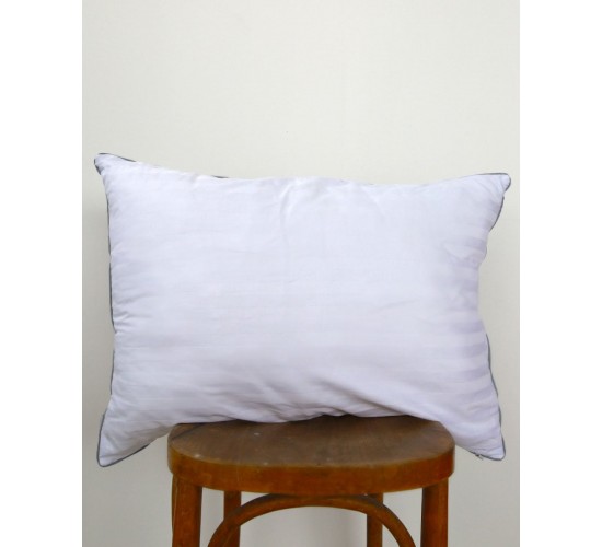 Μέτριο Μαξιλάρι Ύπνου με Γκρι Ρέλι Studio 50x70cm 50x70cm Άσπρο