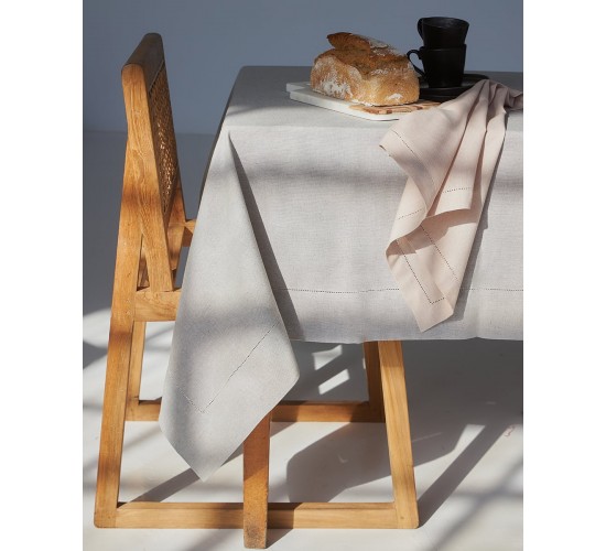 Μονόχρωμο Τραπεζομάντηλο με Αζούρ & Γαλλική Γωνία Amadora 16 ατόμων (150x350cm) Γκρι