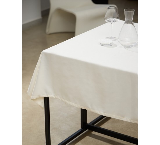 Μονόχρωμο Τραπεζομάντηλο Super Soft Julien σε 6 Αποχρώσεις 12 ατόμων Ιβουάρ