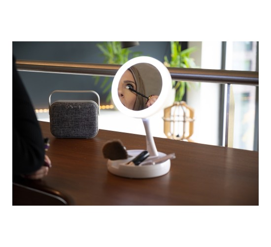 Καθρέφτης Καλλυντικών 21 LED Αναδιπλούμενος GRUNDIG Καθρέφτης Καλλυντικών 21 LED Αναδιπλούμενος GRUNDIG
