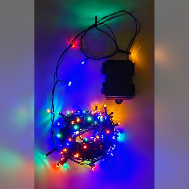 100 LED Εσωτ. & Εξωτ. Χώρου Με Χρονοδιακόπτη Πολύχρωμο Φως Πράσινο Καλώδιο Μη Επεκτεινόμενο Μπαταρίας 13.9 0.2m