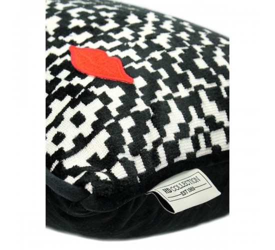 Μαξιλάρι ArteLibre Σχέδια Με Χείλη Βελούδο Μαύρο 30x50cm