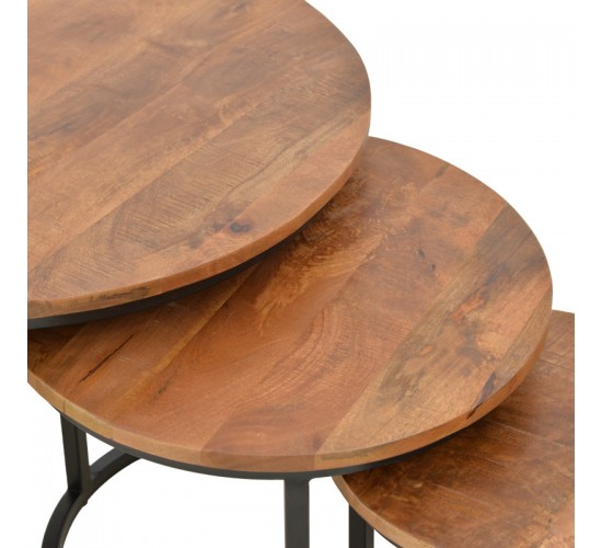 Τραπέζι σαλονιού Frina σετ 3τεμ mango ξύλο σε καρυδί απόχρωση με πόδι μαύρο μέταλλο Υλικό: MANGO WOOD - METAL 379-000030